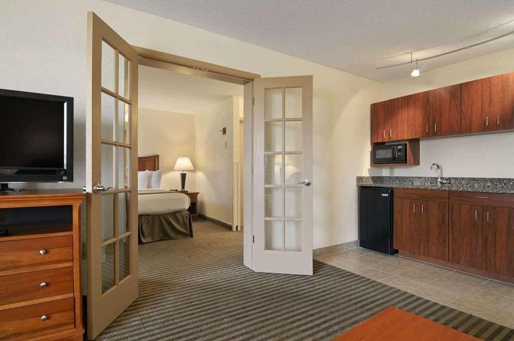 Baymont By Wyndham Macon I-75 Motel Ngoại thất bức ảnh